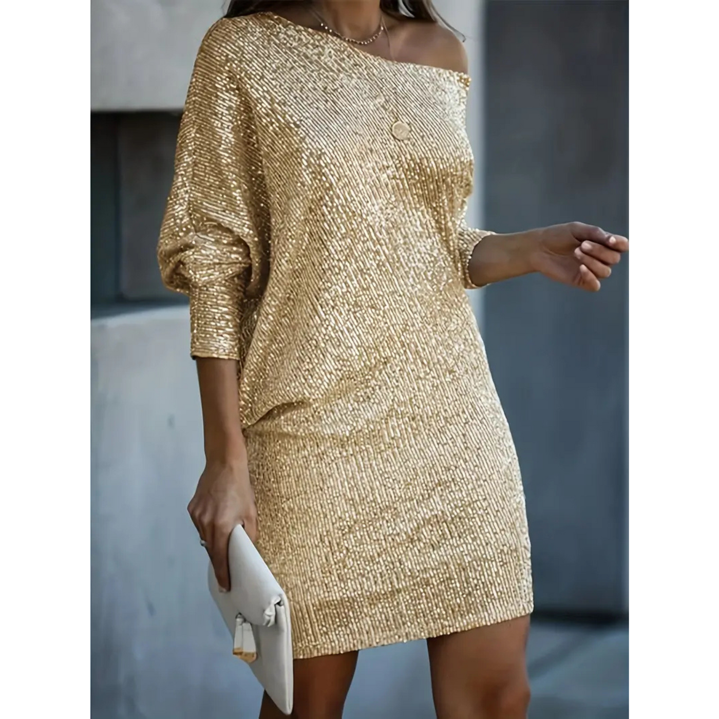 Dames Avondjurk Met Pailletten En Off Shoulder Halslijn