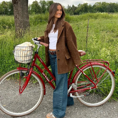 Dames Bruine Suède Look Blazer Met Reverskraag En Knoopsluiting