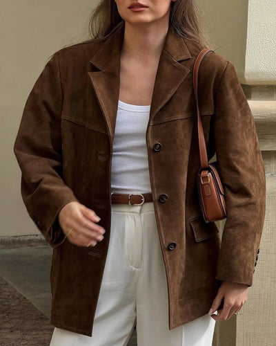 Dames Bruine Suède Look Blazer Met Reverskraag En Knoopsluiting
