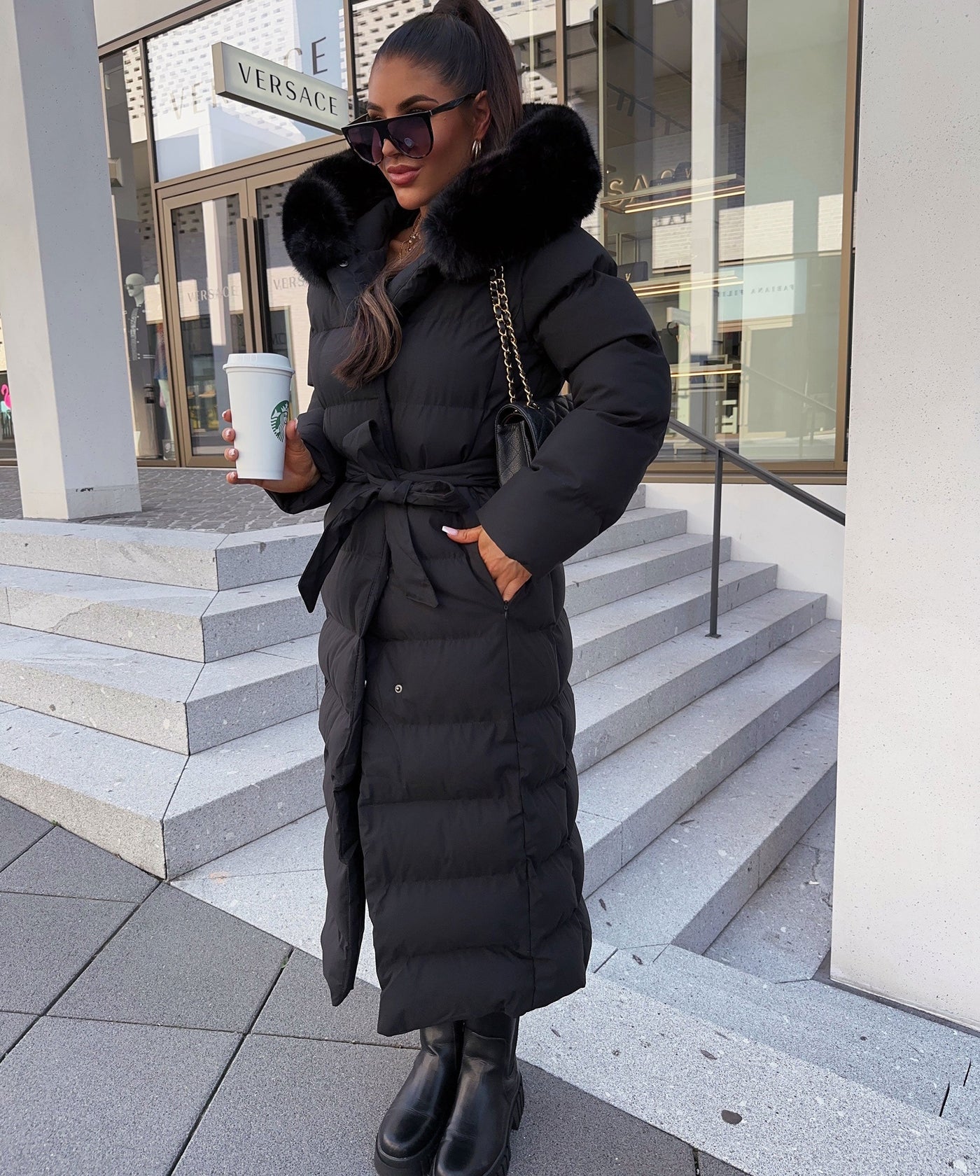 Dames Lange Gewatteerde Winterparka Met Capuchon En Ceintuur