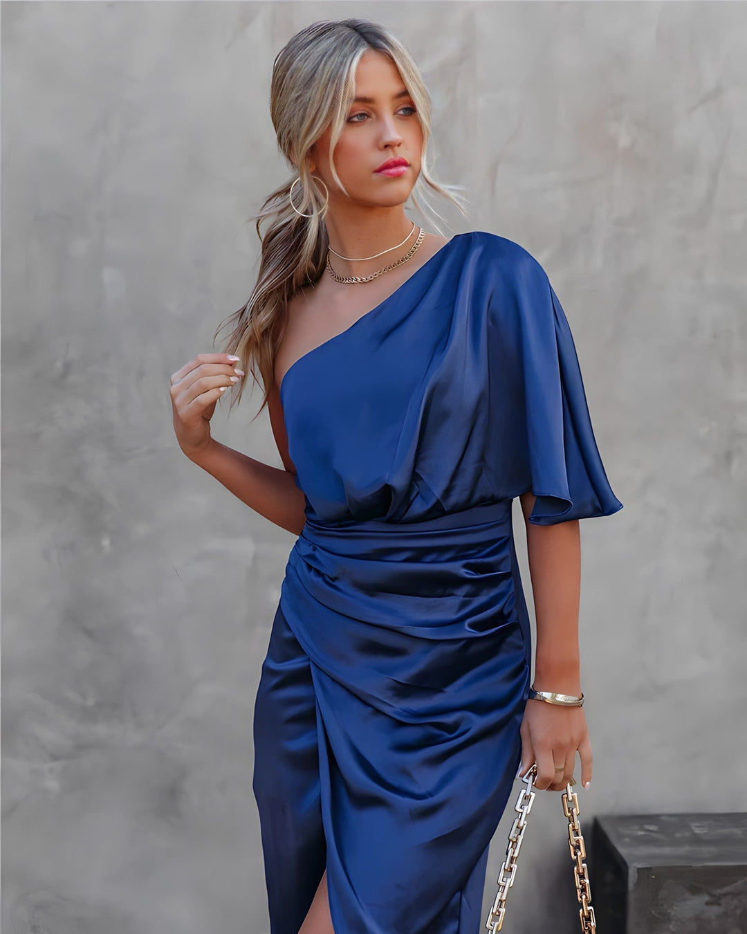 Dames Cocktailjurk Met Eén Schouder En Satijnen Look