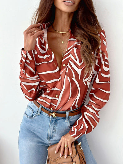 Elegante Satijnen Dames Blouse met Dierenprint en Lange Mouwen