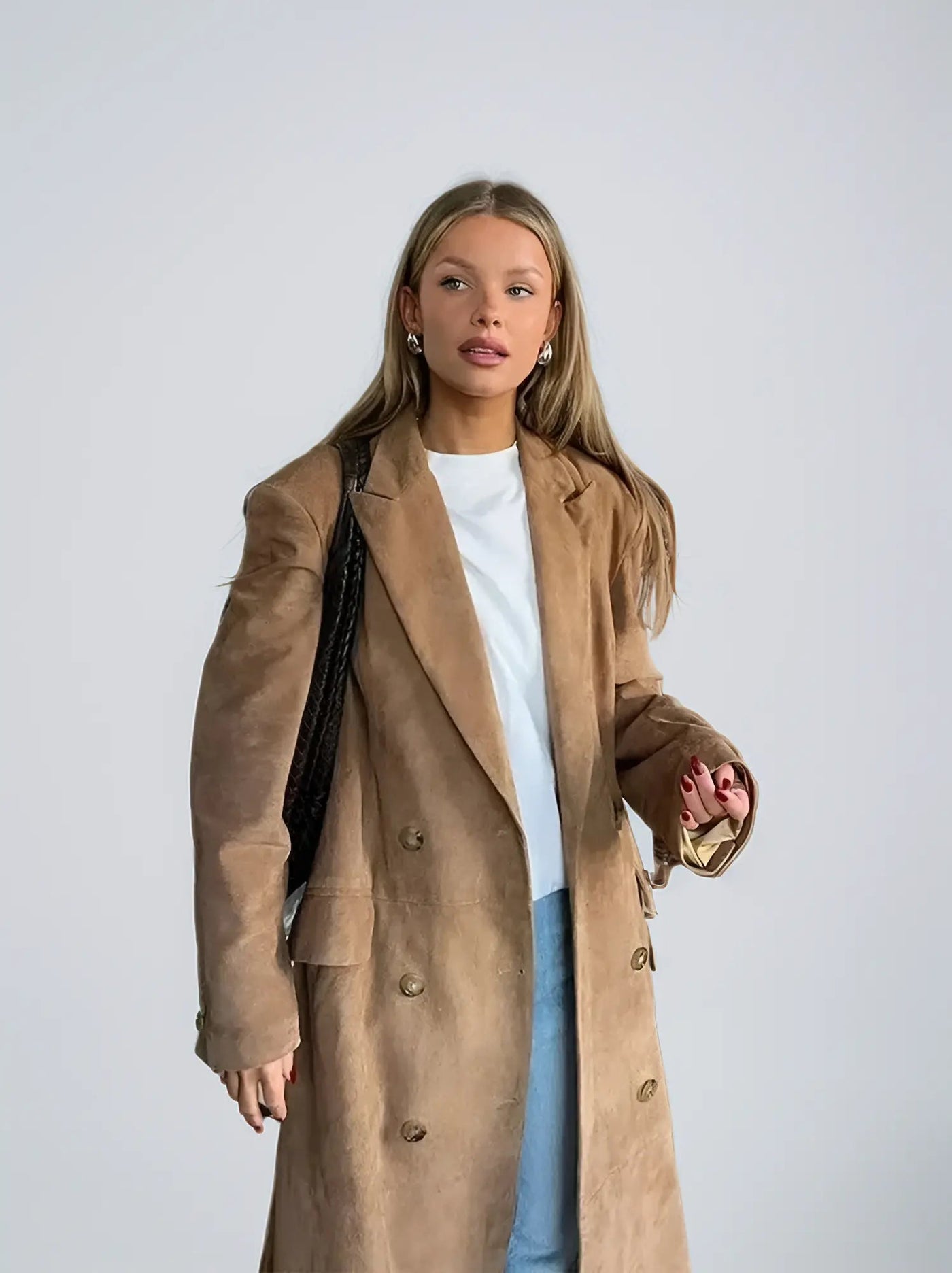 Dames Suède Trenchcoat Met Klassieke Revers En Dubbele Knoopsluiting