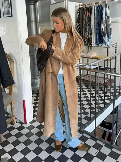 Dames Suède Trenchcoat Met Klassieke Revers En Dubbele Knoopsluiting