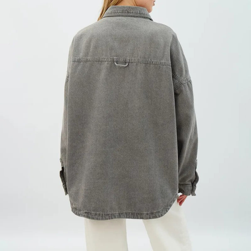 Dames Oversized Spijkerjasje Van Gewassen Denim Met Borstzakken