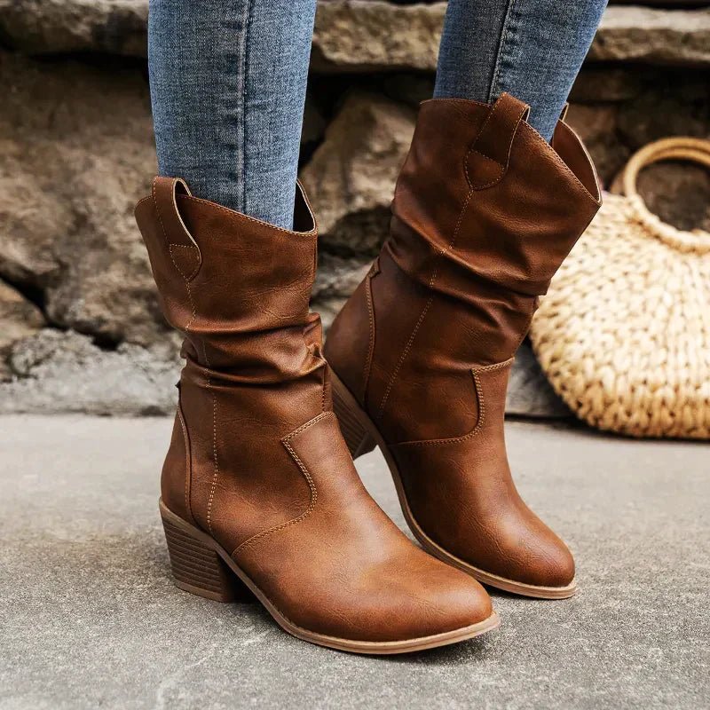 Dames Enkellaarzen Met Slouch Effect En Blokhak