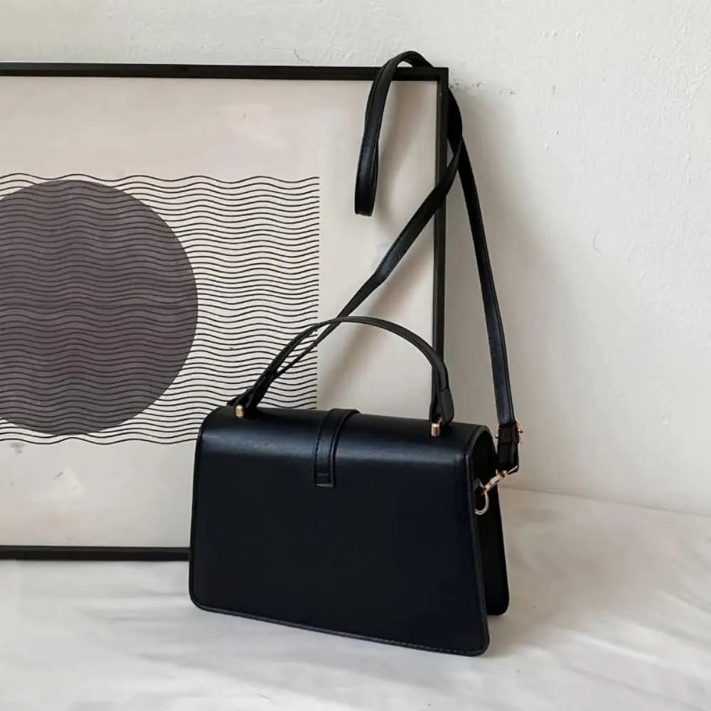 Dames Crossbody Handtas Met Gouden Details En Verstelbare Schouderriem