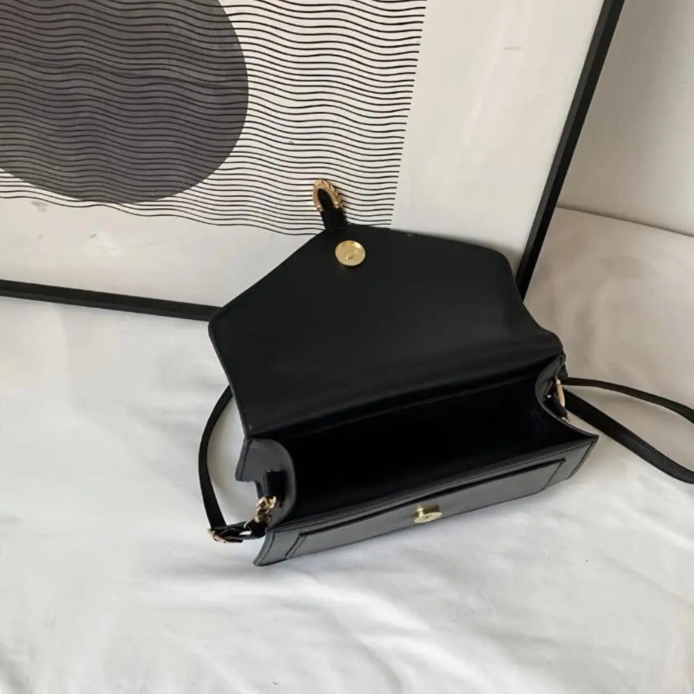 Dames Crossbody Handtas Met Gouden Details En Verstelbare Schouderriem