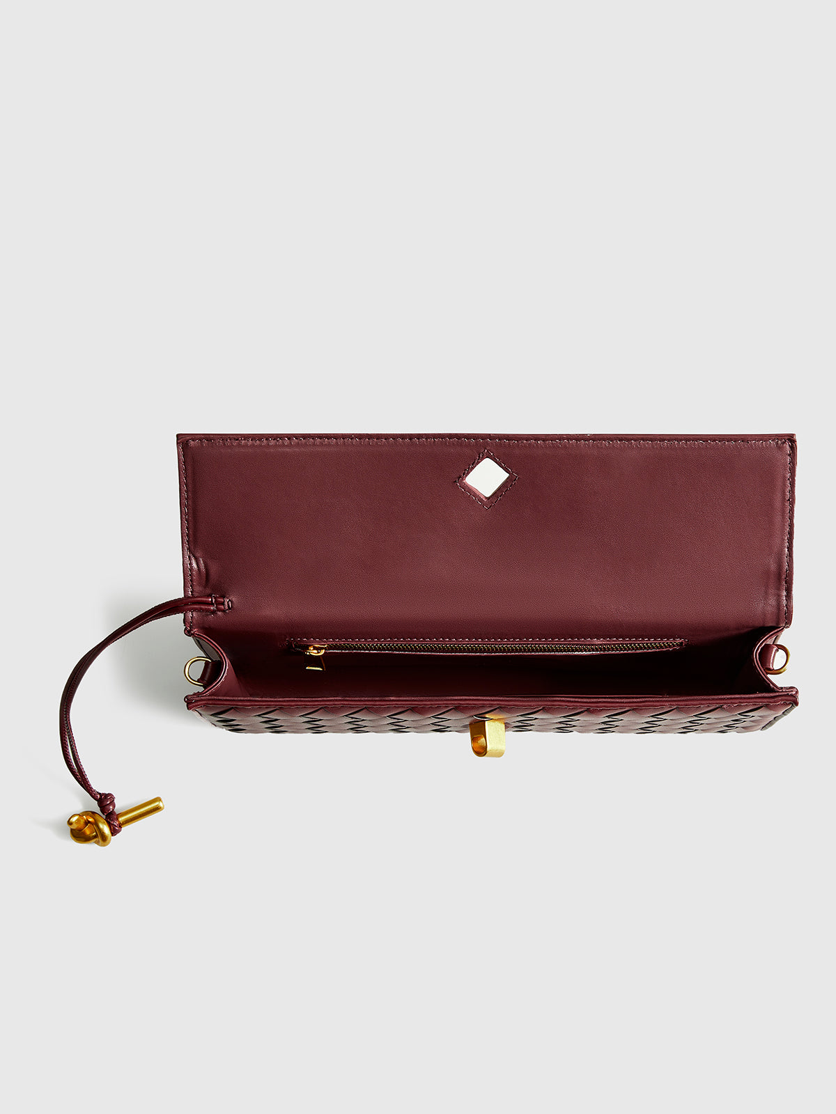 Dames Schoudertas Met Gevlochten Design En Gouden Sluiting