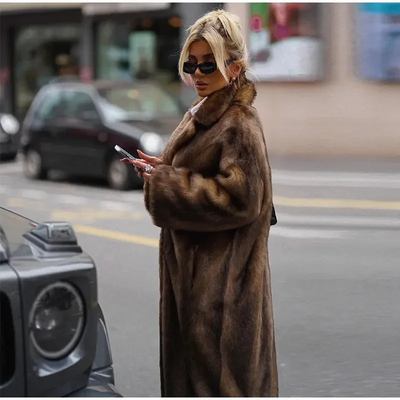 Dames Lange Bontjas Met Oversized Pasvorm En Brede Revers