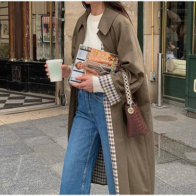 Dames Lange Trenchcoat Met Elegante Snit En Geruite Voering