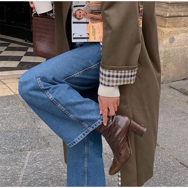Dames Lange Trenchcoat Met Elegante Snit En Geruite Voering