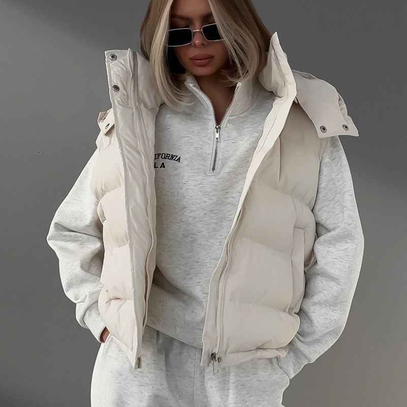 Dames Gevoerde Winter Bodywarmer Met Rits En Hoodie