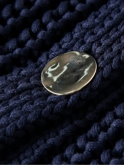Dames Gebreide Cardigan Met Gouden Knopen En Voorzakken In Lichtgewicht Ontwerp
