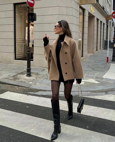 Dames Oversized Beige Wollen Jas Met Knopen En Lange Mouwen