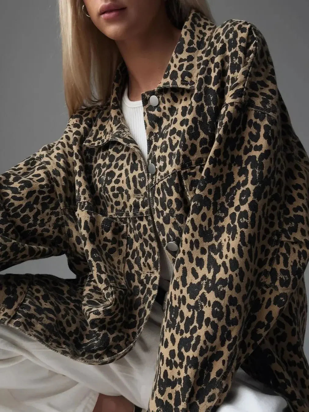 Dames Herfst Jasje Met Luipaardprint En Relaxte Pasvorm
