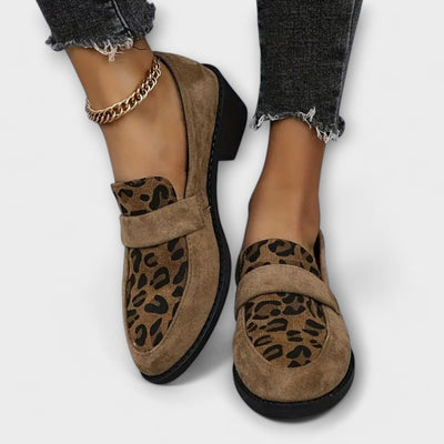 Dames Suède Loafers Met Luipaardmotief