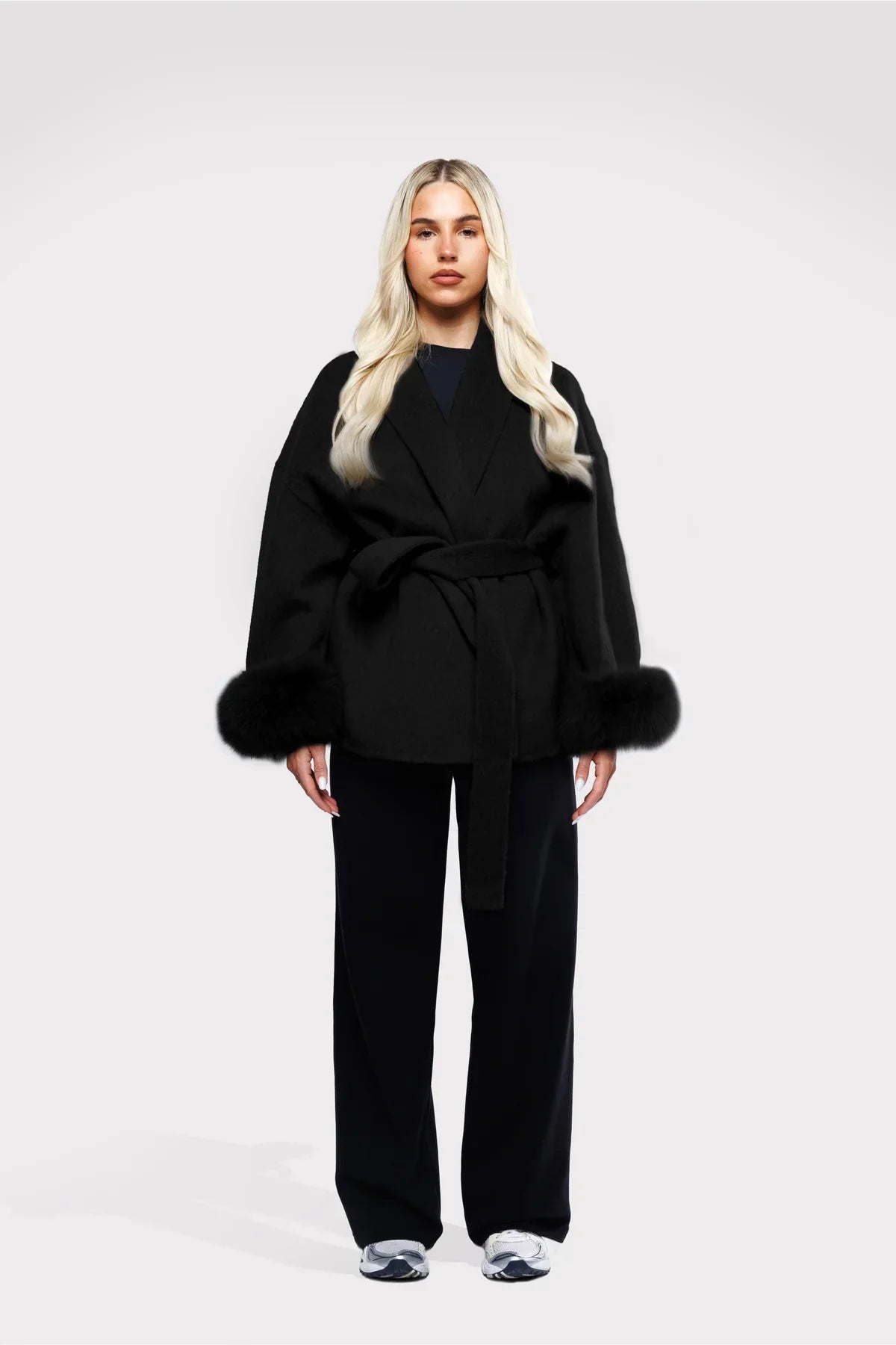 Dames Wrap Coat Met Luxe Imitatiebont En Tijdloos Design