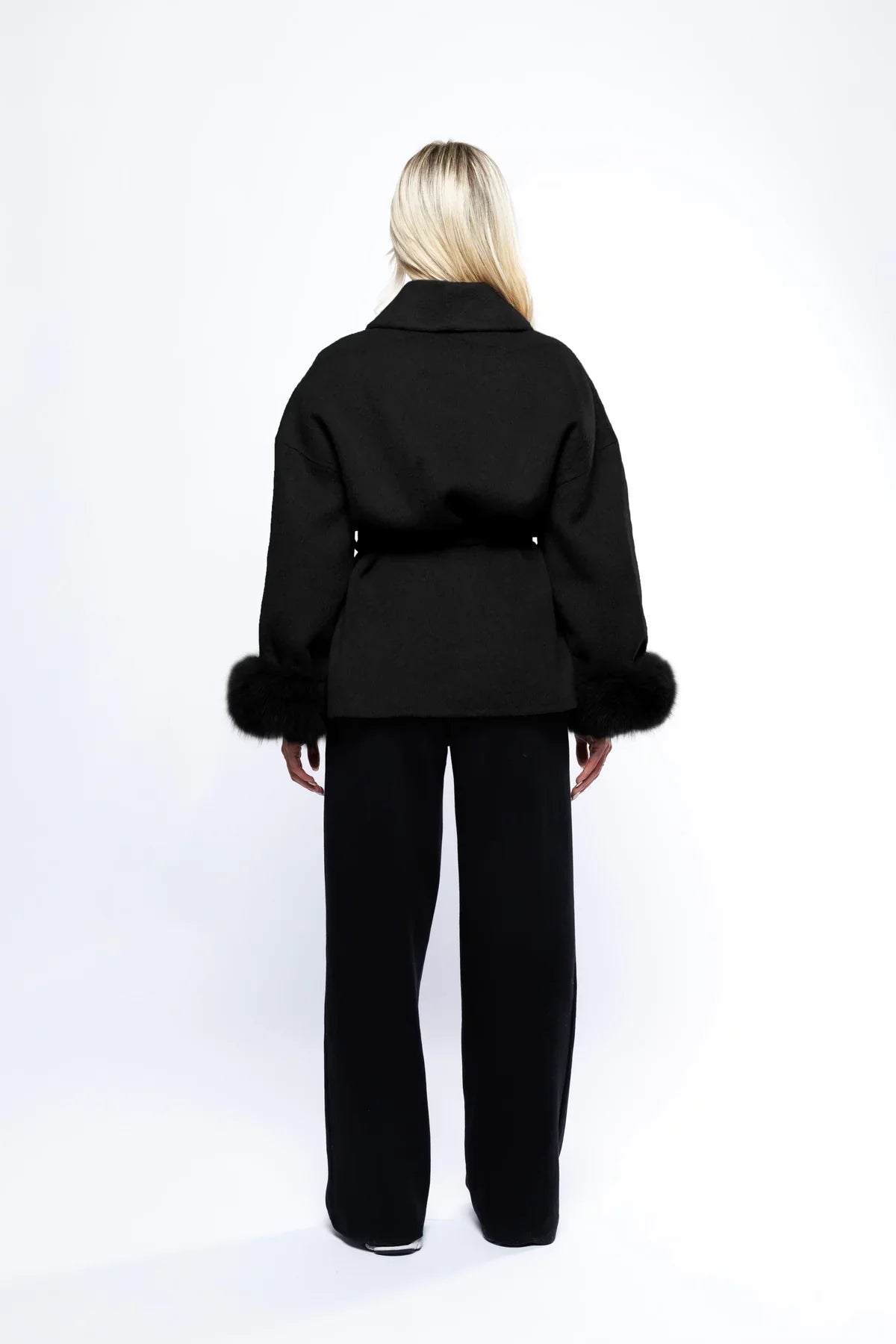 Dames Wrap Coat Met Luxe Imitatiebont En Tijdloos Design
