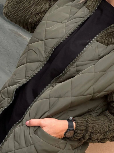 Dames Gebreide Winterjas Met Ritssluiting En Quilted Voorkant