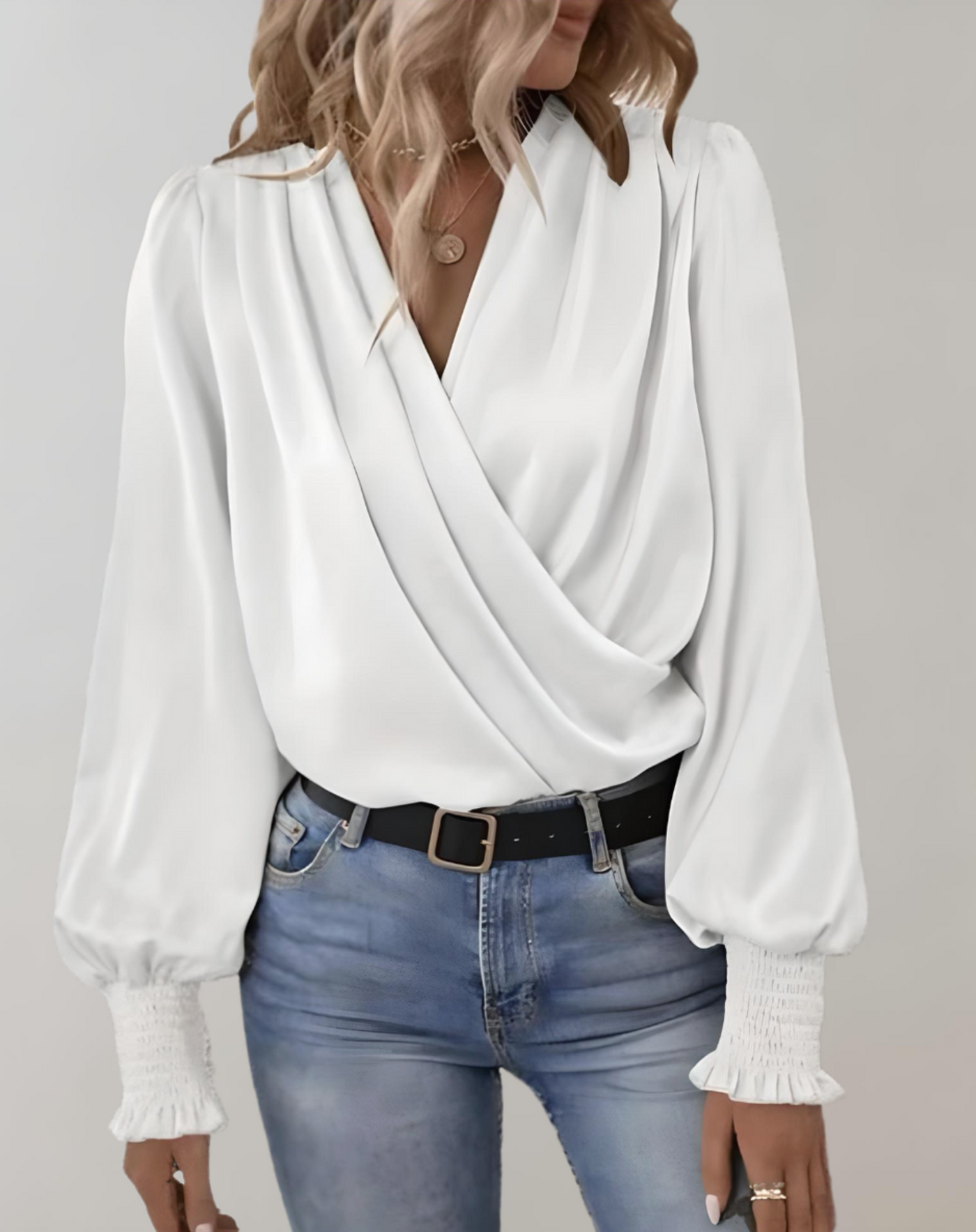 Dames Satijnen Blouse Met V-Hals En Lange Mouwen