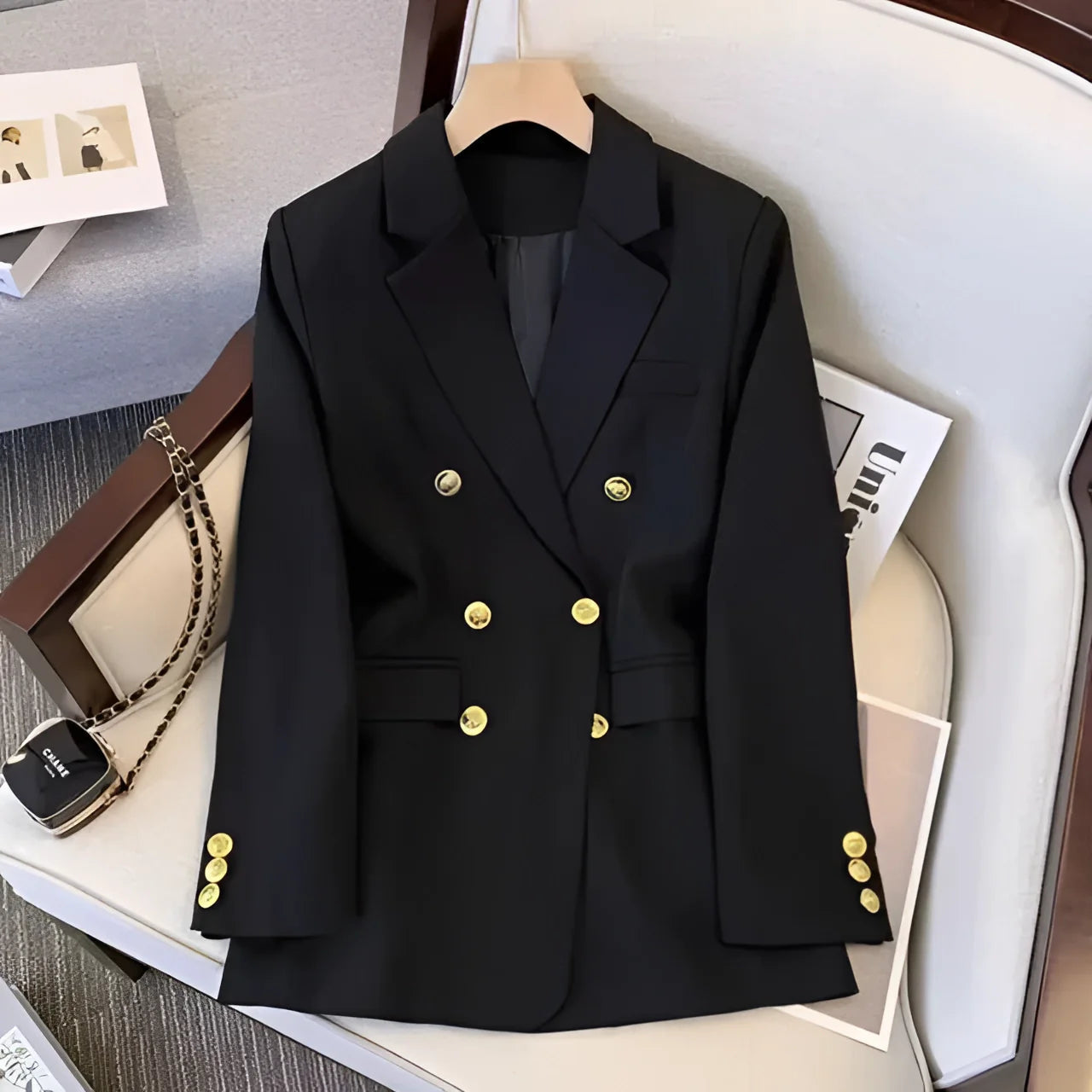 Stijlvolle Dames Blazer met Gouden Knopen